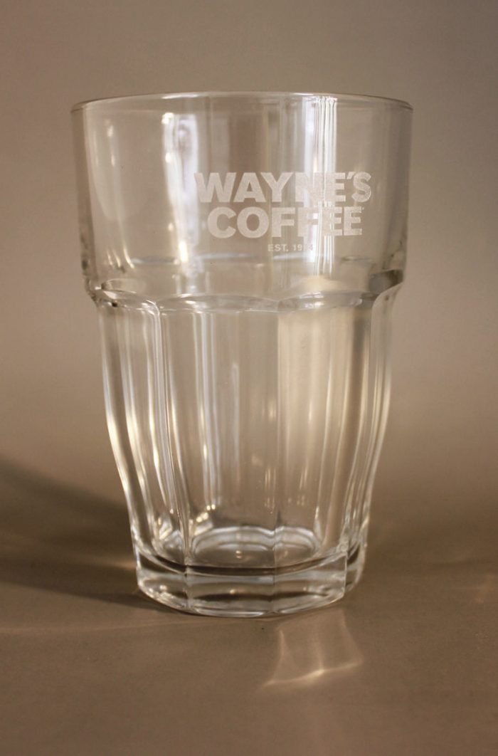 Lasergravyr och laserskärning - Waynes Coffee